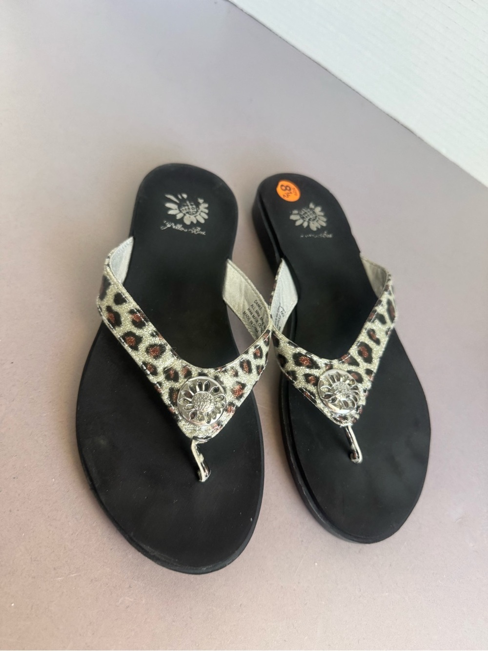 Women's Leopard Print Metallic Thong Sandals - Black - Picture 1 of 8